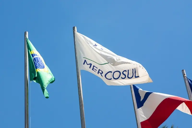 Como entender a política atual? 9 pontos principais!