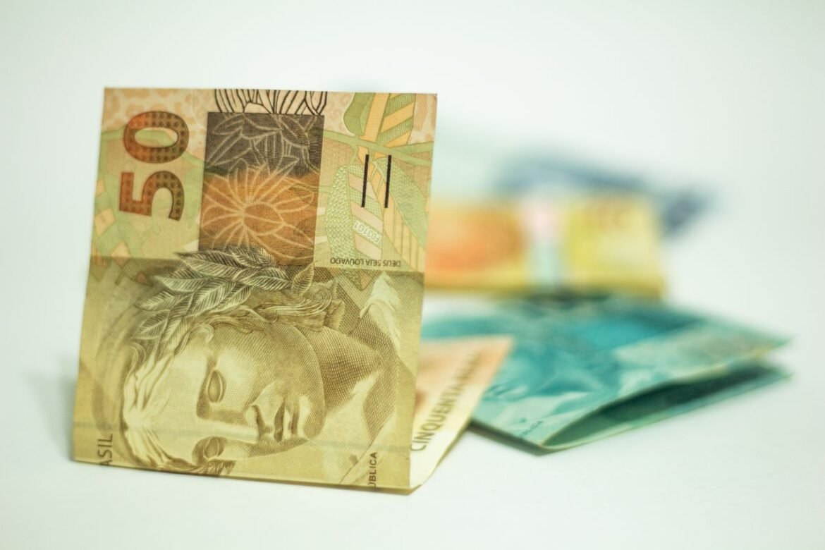 Dicas para economizar: guia completo para organizar as finanças e gastar menos!